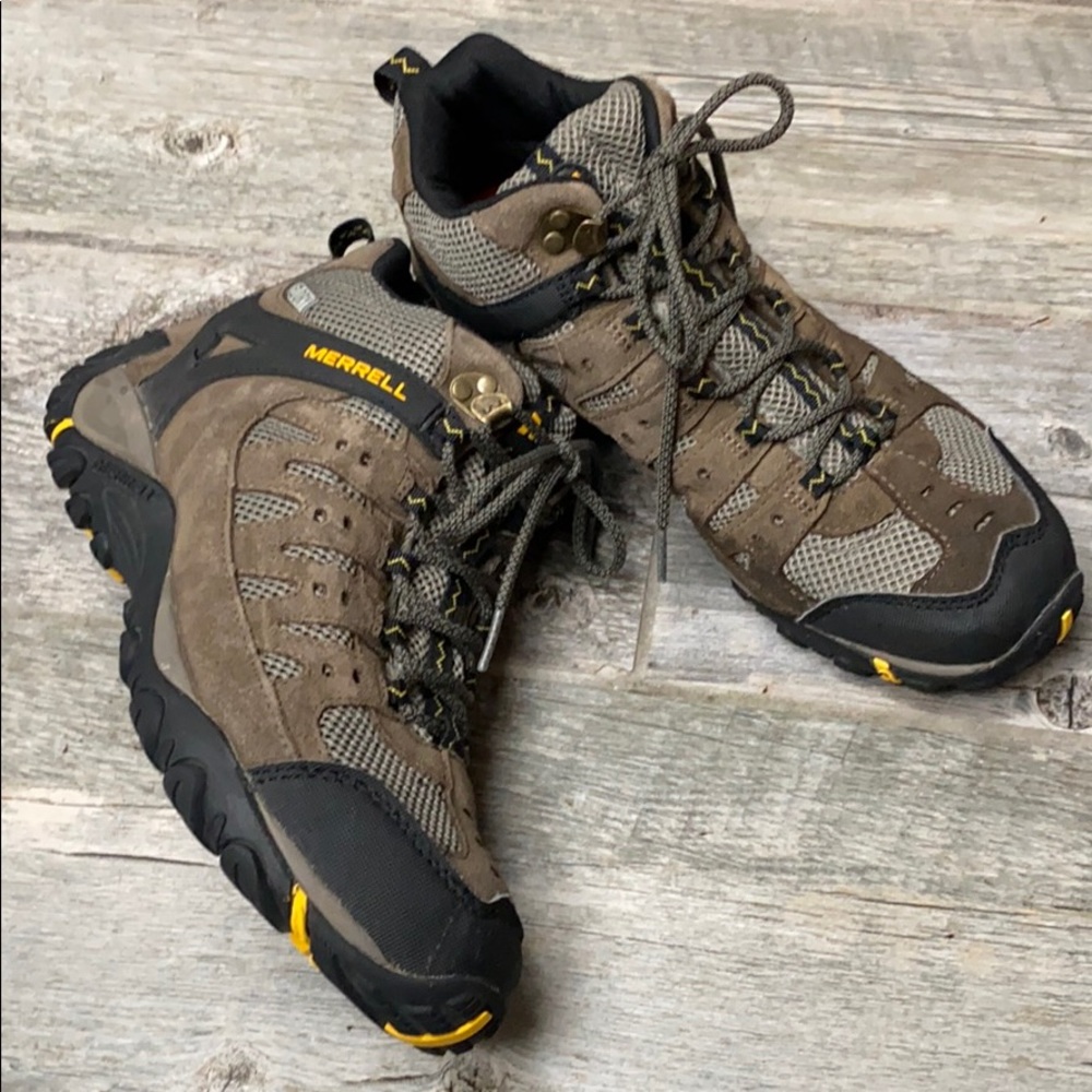 Merrell Moab men’s 9 hiking boot